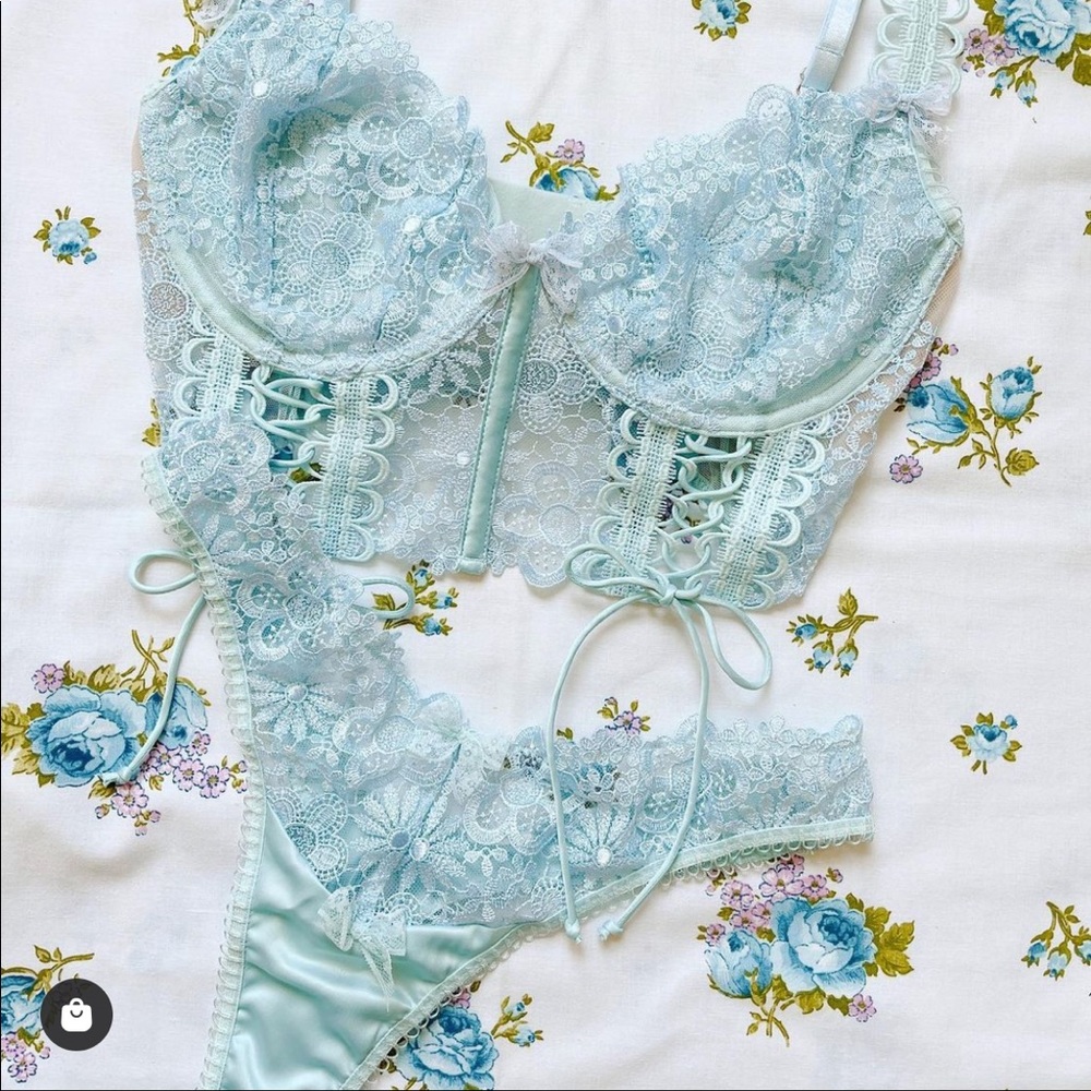 FOR LOVE & LEMONS Flower Dance Thong Panty - Picture 11 of 13